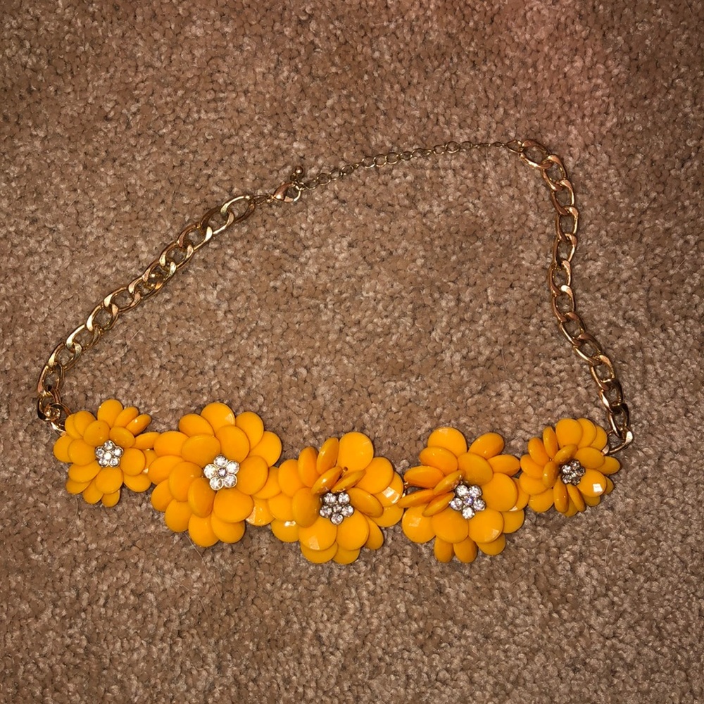 Flower necklace